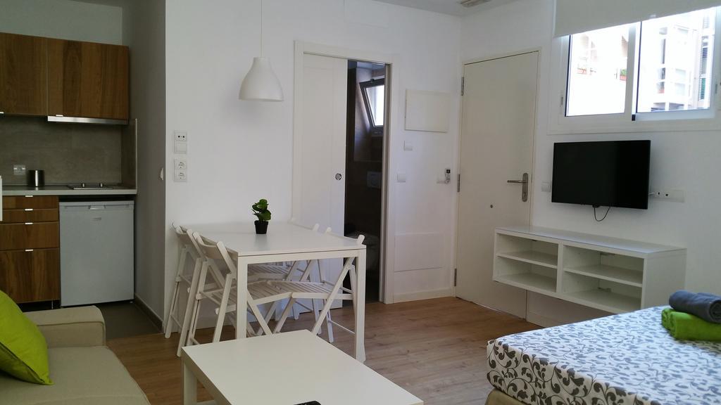 מאלגה Apartamentos Clavero מראה חיצוני תמונה