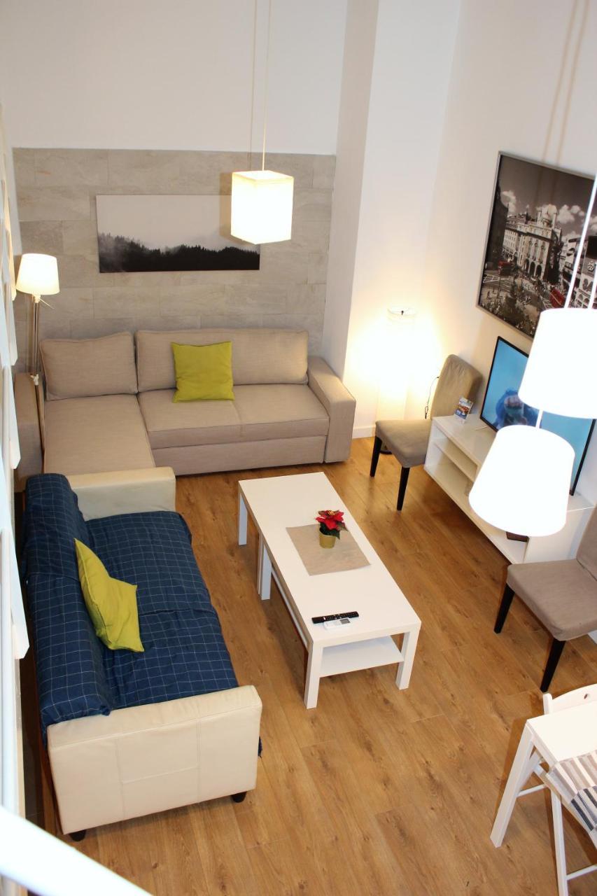 מאלגה Apartamentos Clavero מראה חיצוני תמונה