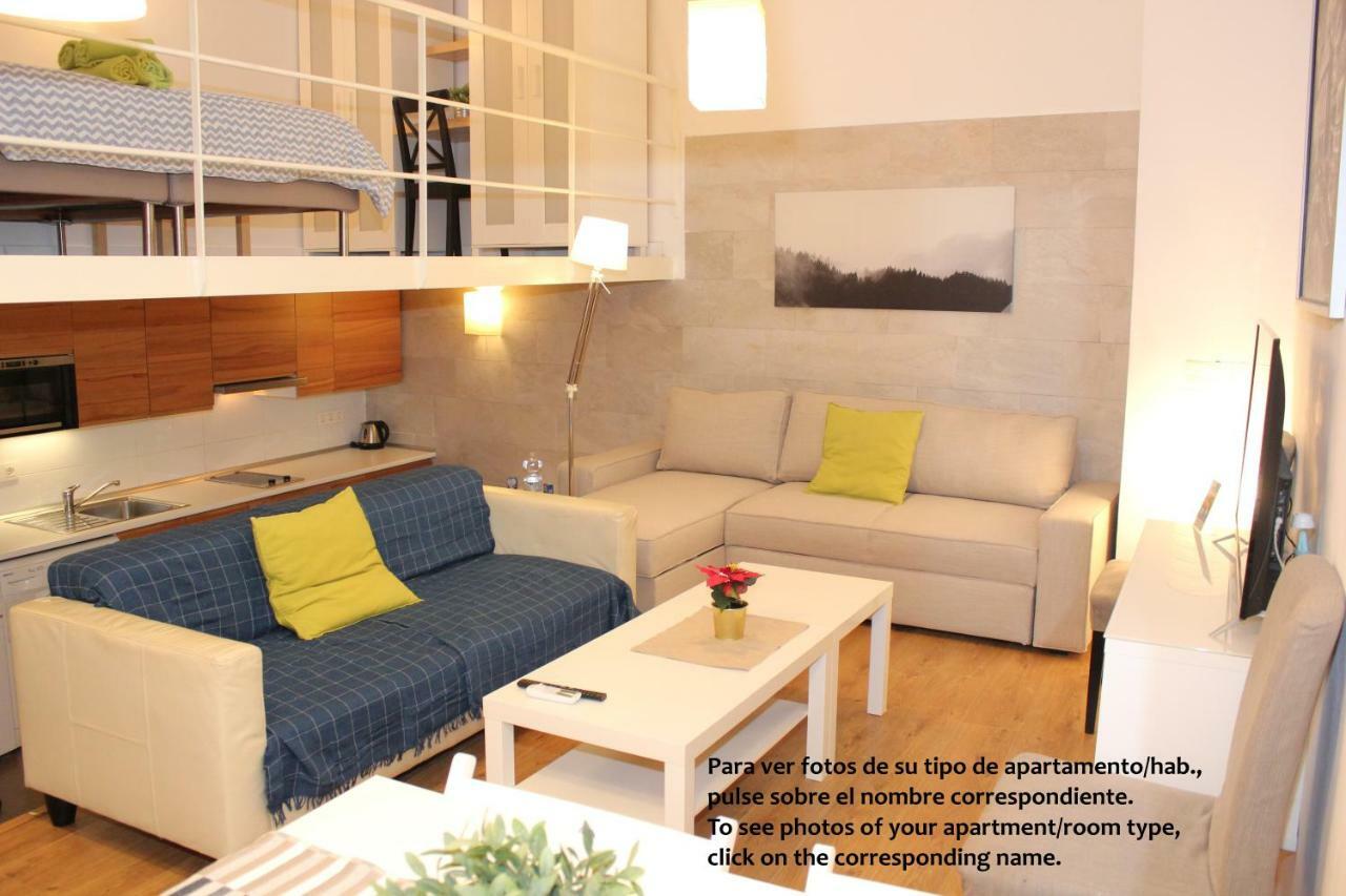 מאלגה Apartamentos Clavero מראה חיצוני תמונה