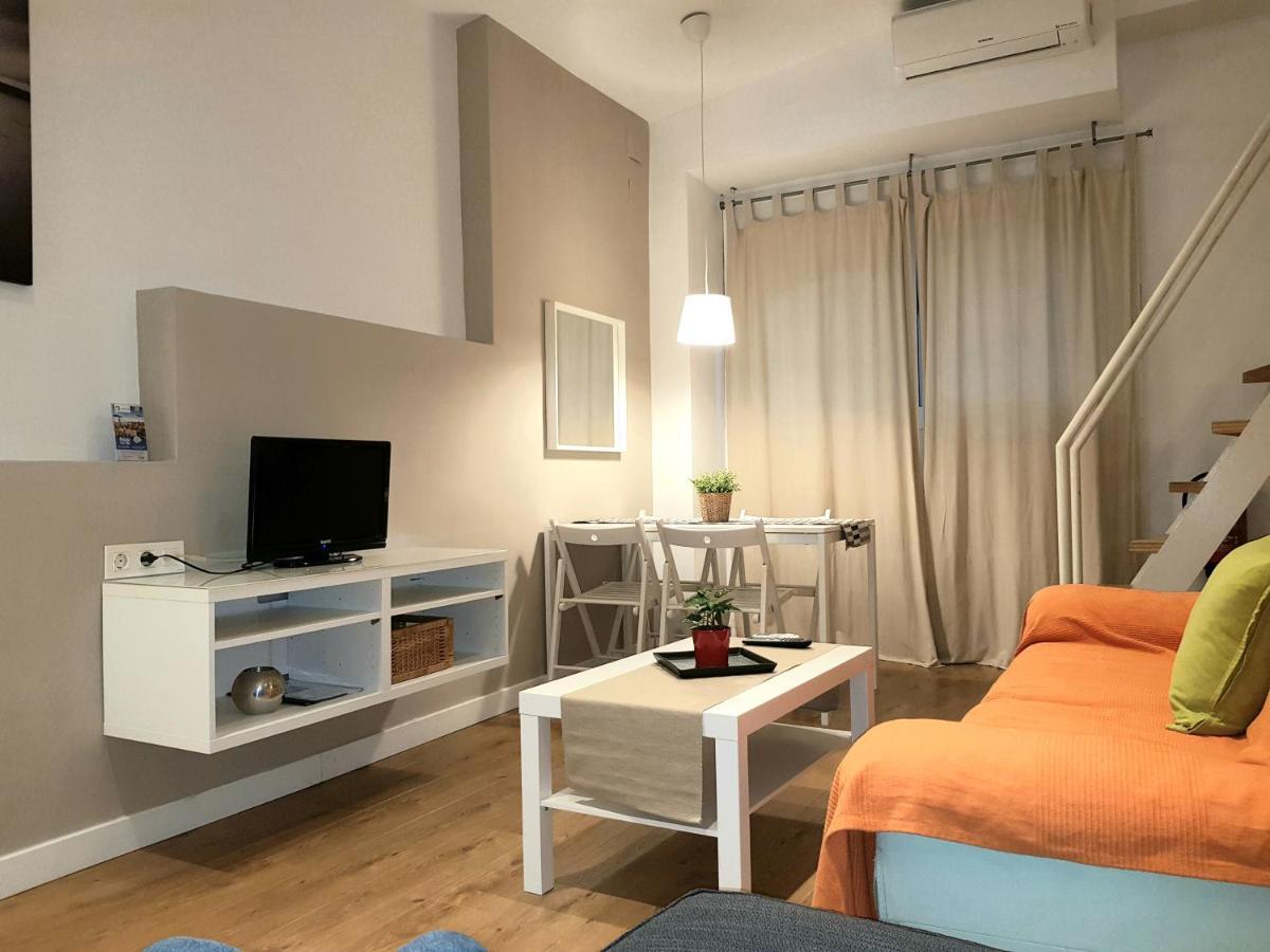 מאלגה Apartamentos Clavero מראה חיצוני תמונה