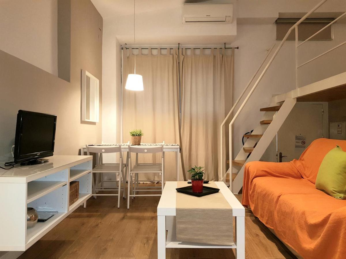 מאלגה Apartamentos Clavero מראה חיצוני תמונה